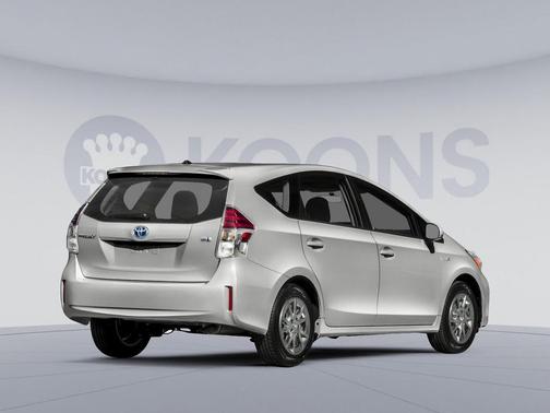 Classic Silver Metallic 2015 Toyota Prius v Four