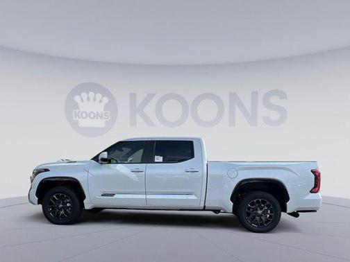 2025 Toyota Tundra Hybrid Platinum