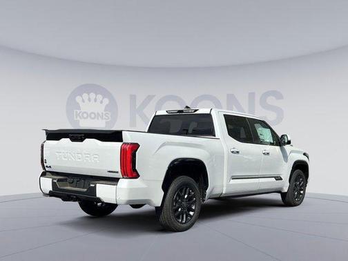 2025 Toyota Tundra Hybrid Platinum