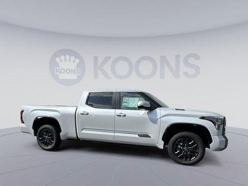 2025 Toyota Tundra Hybrid Platinum