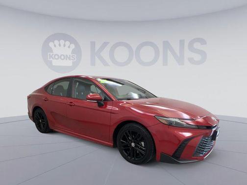 2025 Toyota Camry SE