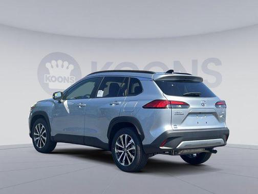 2025 Toyota Corolla Cross XLE