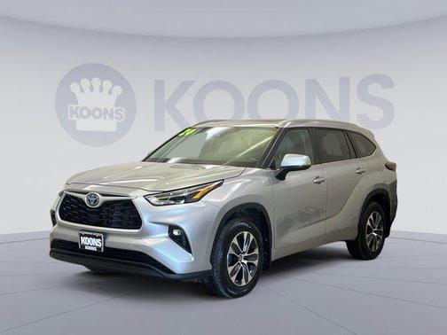 2024 Toyota Highlander Hybrid XLE