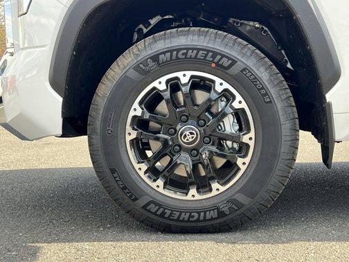 Ice Cap 2026 Toyota Tundra SR5