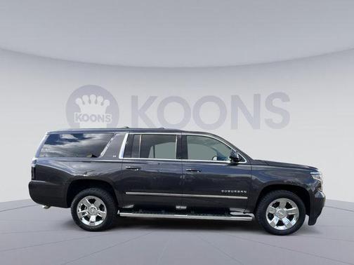 2017 Chevrolet Suburban LT