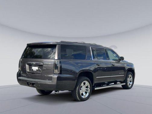 2017 Chevrolet Suburban LT