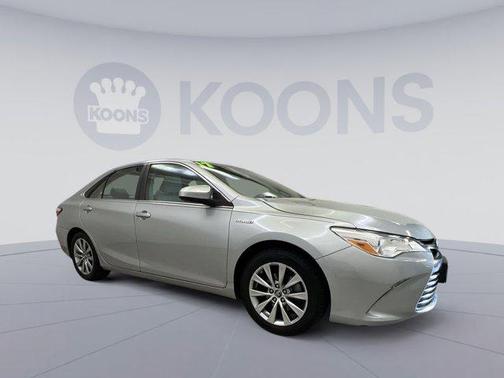 2017 Toyota Camry Hybrid XLE