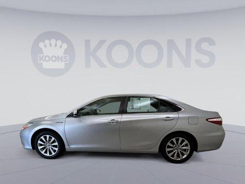 2017 Toyota Camry Hybrid XLE