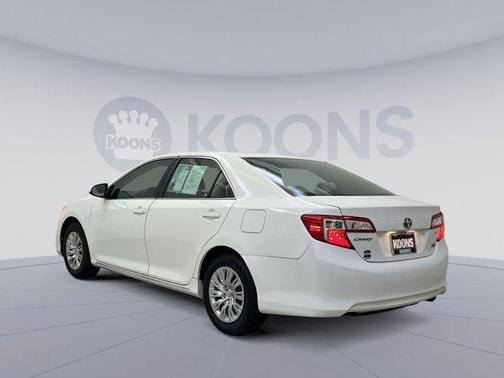 2014 Toyota Camry Hybrid LE