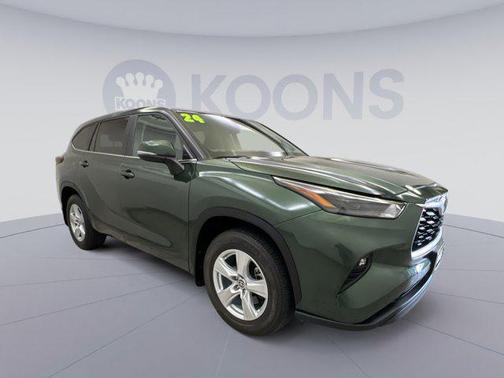 2024 Toyota Highlander LE
