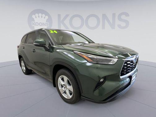 2024 Toyota Highlander LE