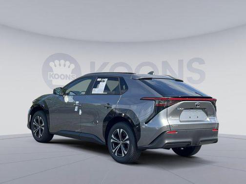 2025 Toyota bZ4X XLE