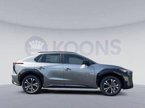 2025 Toyota bZ4X XLE