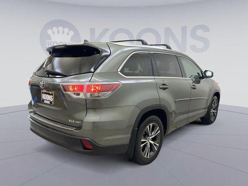 2016 Toyota Highlander XLE