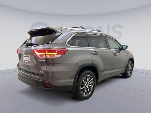 2017 Toyota Highlander Hybrid XLE