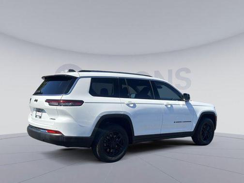 2021 Jeep Grand Cherokee L Laredo