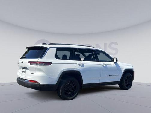 2021 Jeep Grand Cherokee L Laredo