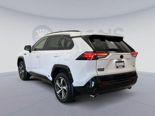 2023 Toyota RAV4 Prime SE