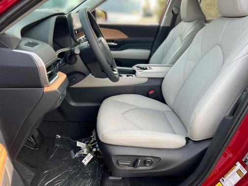 2025 Toyota Grand Highlander Limited