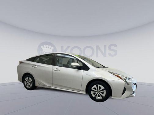 2017 Toyota Prius Four