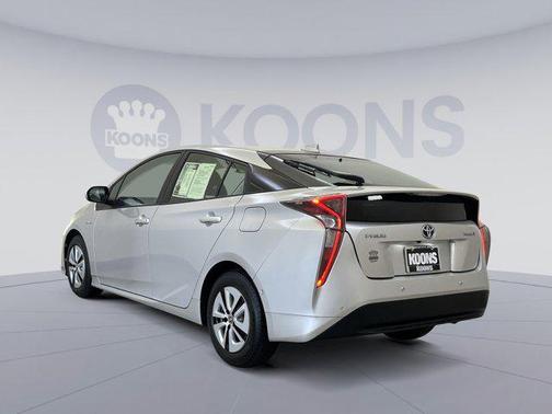 2017 Toyota Prius Four