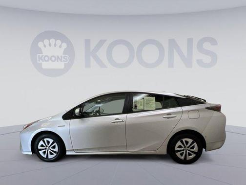 2017 Toyota Prius Four