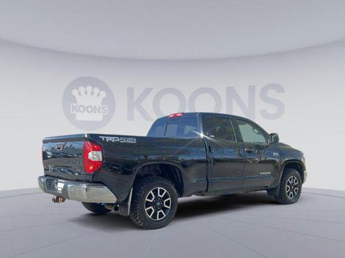 Midnight Black Metallic 2018 Toyota Tundra SR5