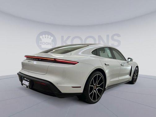 2023 Porsche Taycan Base