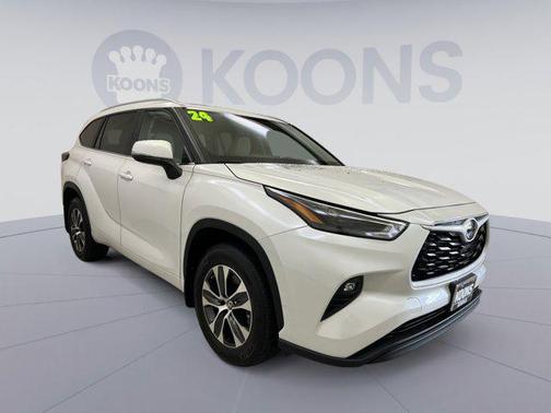 2024 Toyota Highlander XLE