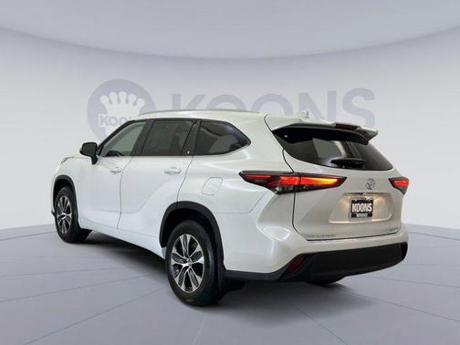 2024 Toyota Highlander XLE