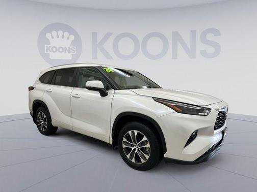 2024 Toyota Highlander XLE