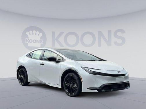2025 Toyota Prius LE