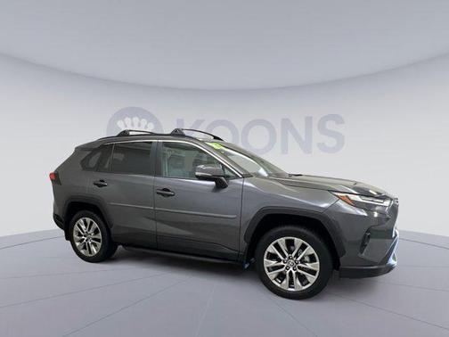 2023 Toyota RAV4 XLE Premium