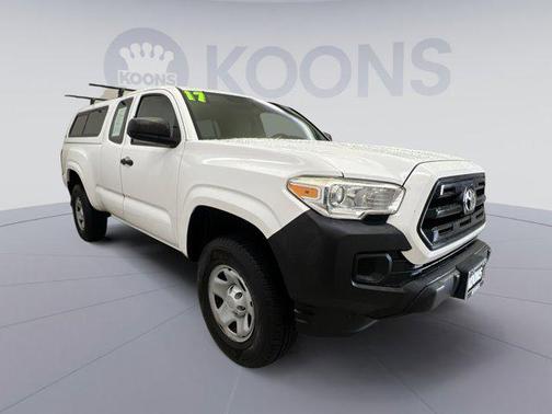 2017 Toyota Tacoma SR