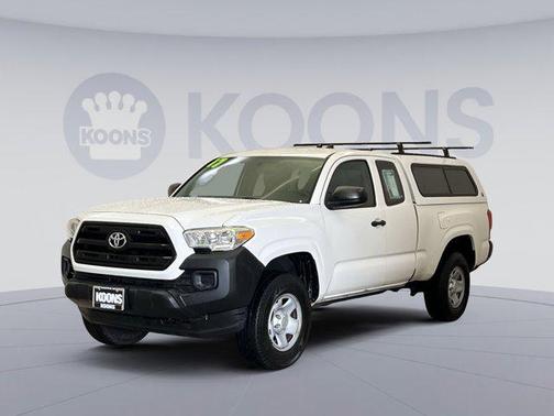 2017 Toyota Tacoma SR