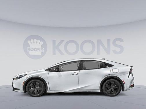 2025 Toyota Prius L