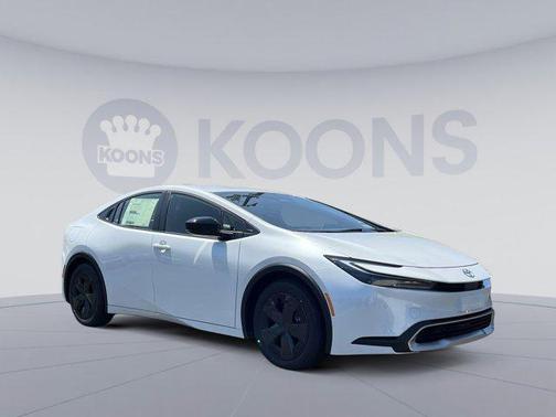 2025 Toyota Prius L