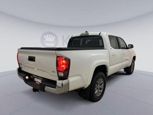 Super White 2019 Toyota Tacoma SR5