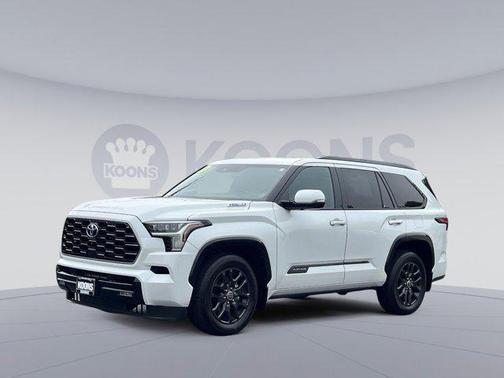 Wind Chill Pearl 2023 Toyota Sequoia SR5