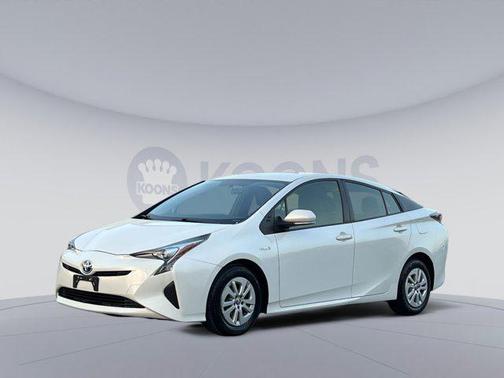 2016 Toyota Prius Two