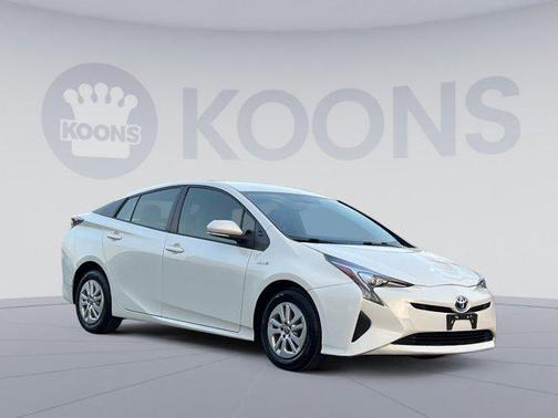 2016 Toyota Prius Two