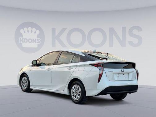 2016 Toyota Prius Two