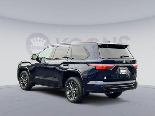 2023 Toyota Sequoia Platinum