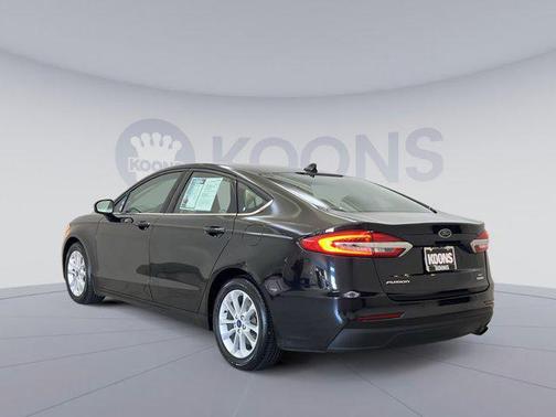 2020 Ford Fusion SE