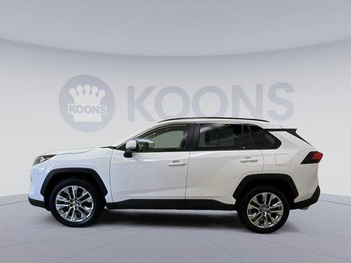 2020 Toyota RAV4 XLE Premium