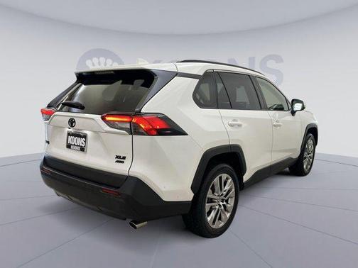 2020 Toyota RAV4 XLE Premium