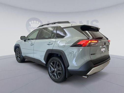2023 Toyota RAV4 Adventure