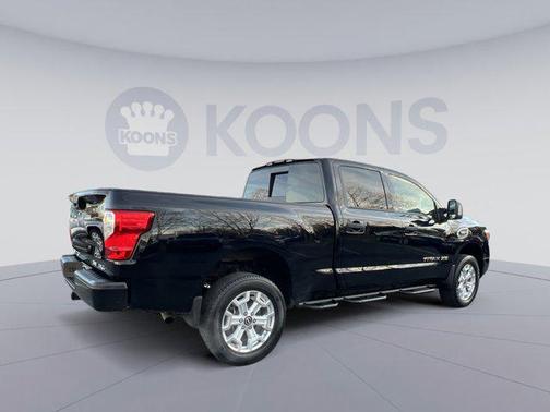 2023 Nissan Titan XD SV