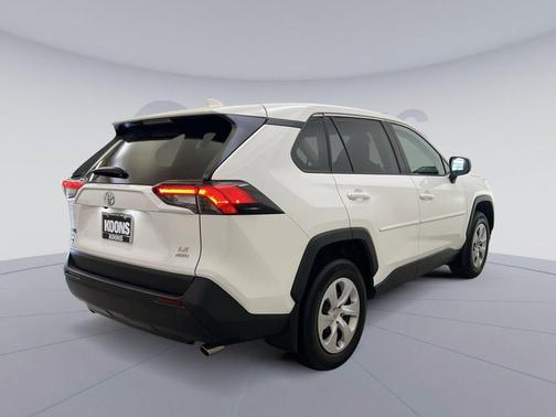Ice Cap 2024 Toyota RAV4 LE