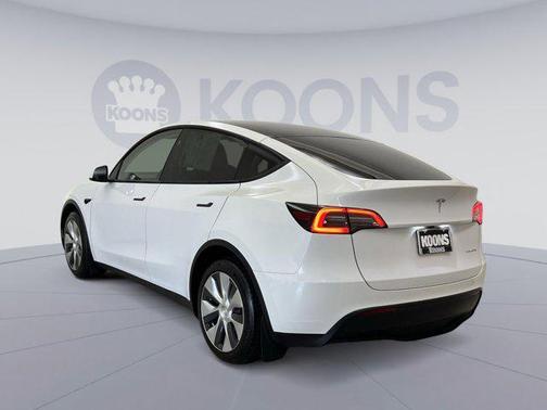 2023 Tesla Model Y Long Range Dual Motor All-Wheel Drive